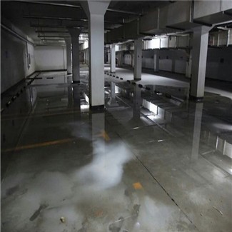 大型地下車(chē)庫(kù)滲漏水維修施工.jpg
